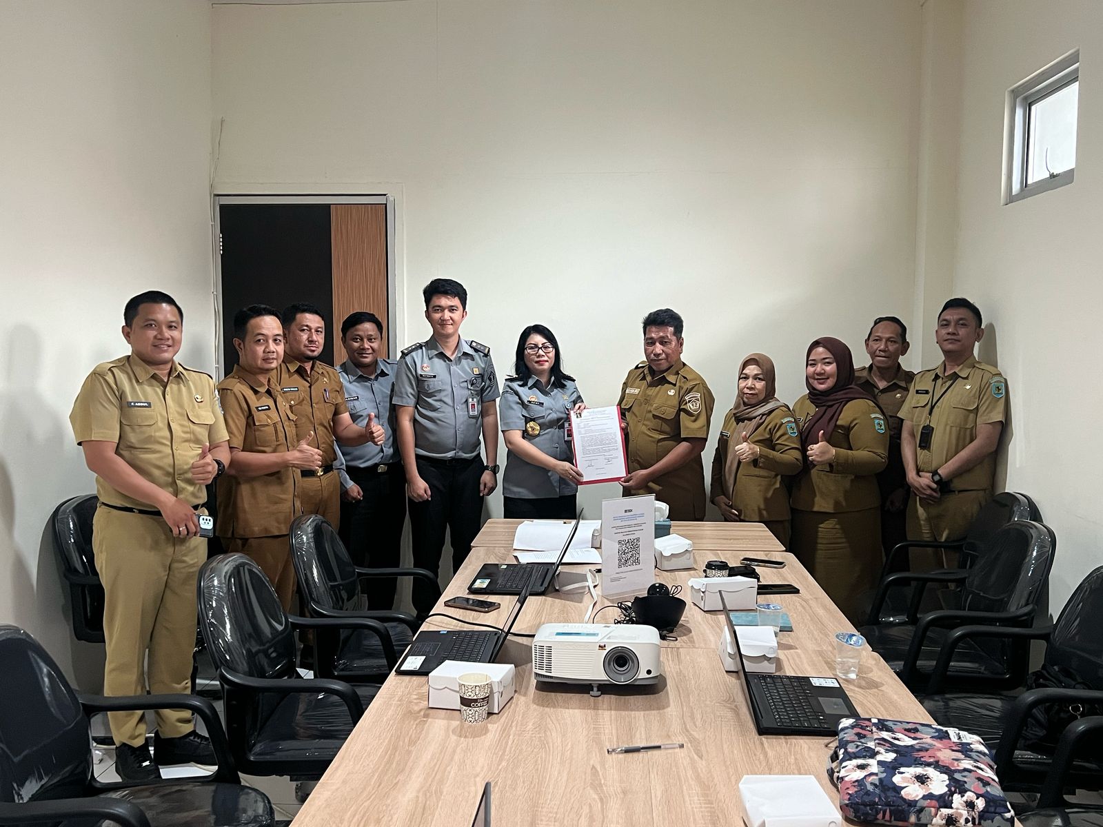 Bagian Hukum Setda kabupaten Bolaang Mongondow mengikuti Rapat Harmonisasi Pembulatan dan Pemantapan Rancangan Peraturan Bupati di Kantor Wilayah Hukum Sulawesi Utara