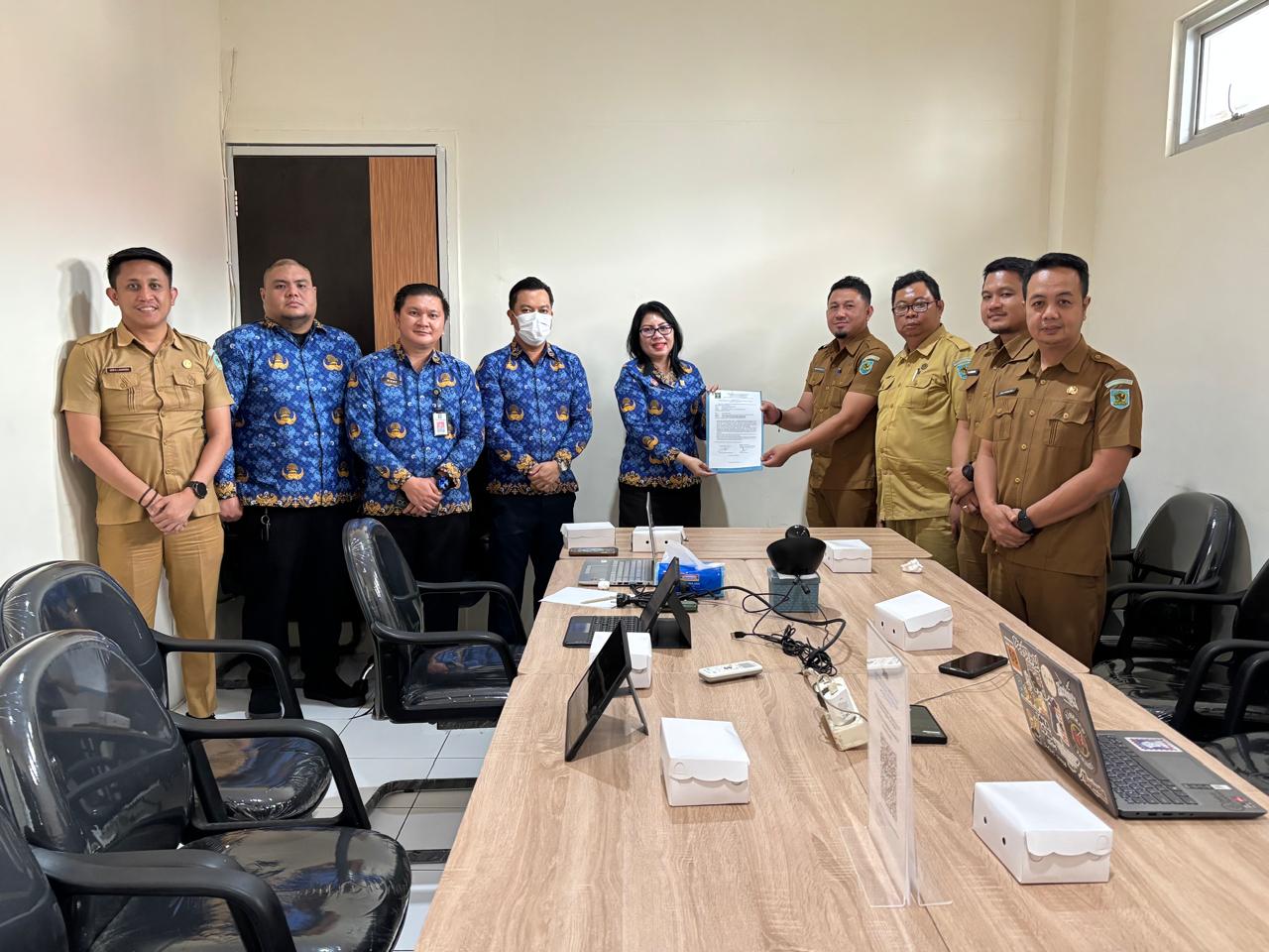 Bagian Hukum Setda kabupaten Bolaang Mongondow mengikuti Rapat Harmonisasi Pembulatan dan Pemantapan Rancangan Peraturan Bupati di Kantor Wilayah Hukum Sulawesi Utara